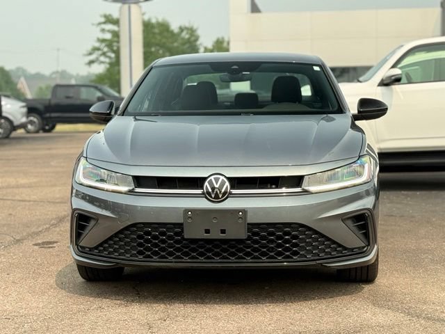 Used 2025 Volkswagen Jetta Sport FWD image 29