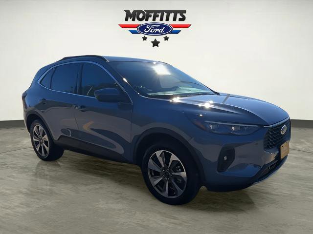 Certified 2025 Ford Escape Platinum AWD/4WD image 7