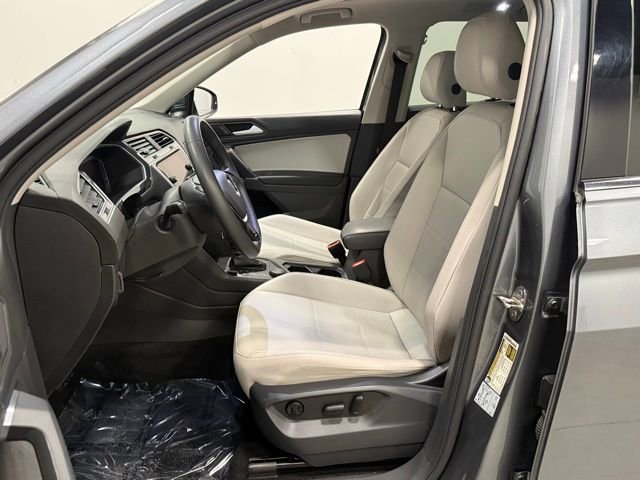 Used 2020 Volkswagen Tiguan SEL image 13