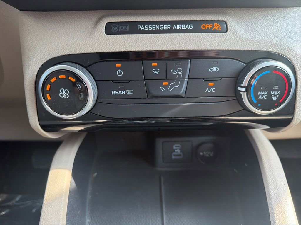 Certified 2022 Ford Escape SE FWD image 17