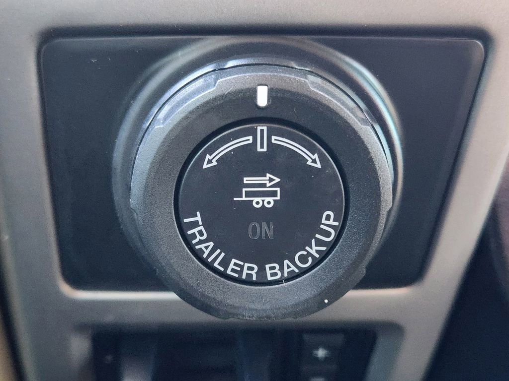 Certified 2019 Ford F150 Lariat w/ Equipment Group 501A Mid image 30