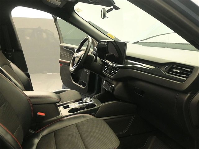 Certified 2023 Ford Escape ST-Line w/ Tech Pack #1 image 15