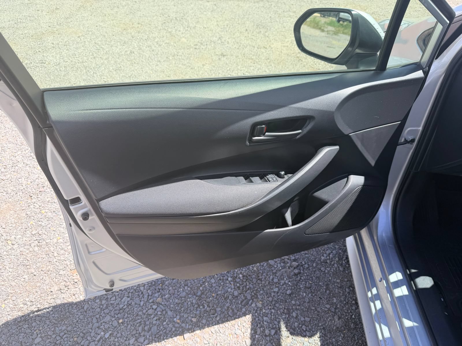Used 2024 Toyota Corolla LE FWD image 7