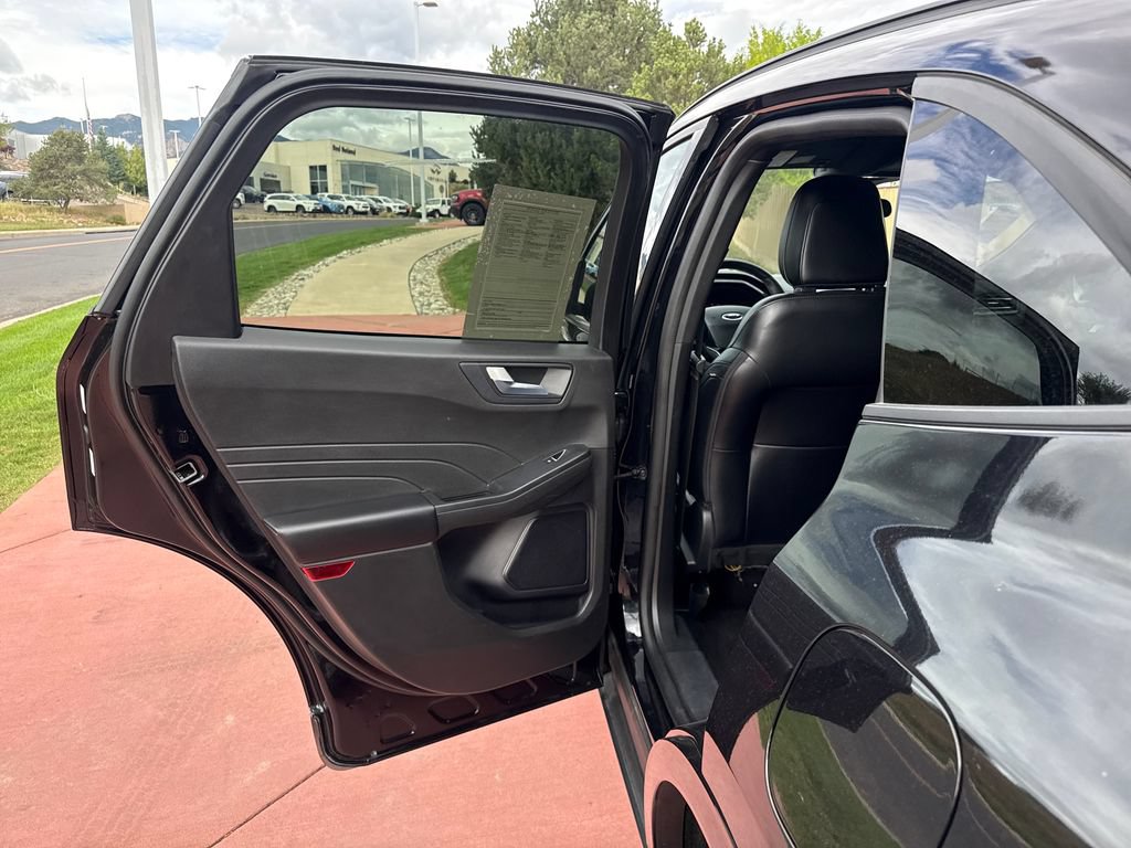 Certified 2024 Ford Escape ST-Line AWD/4WD image 20