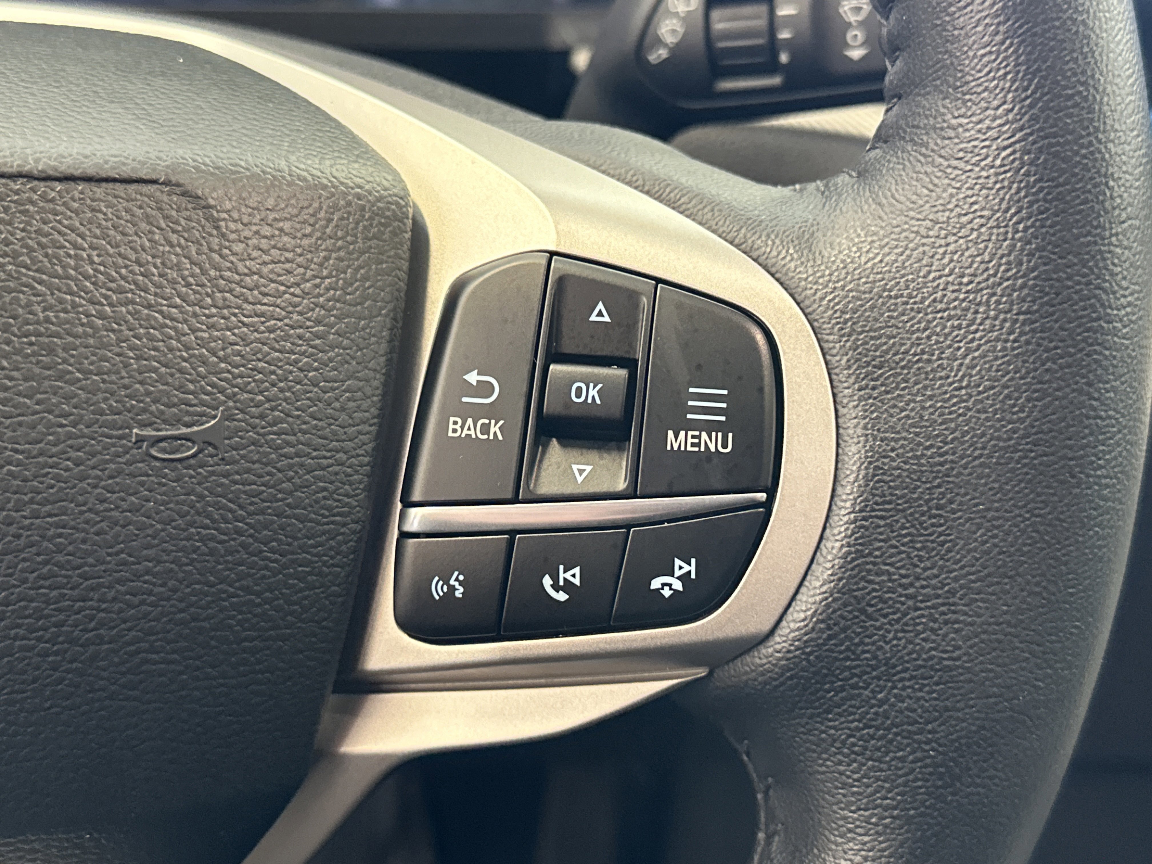 Certified 2023 Ford Explorer XLT w/ Equipment Group 202A image 36