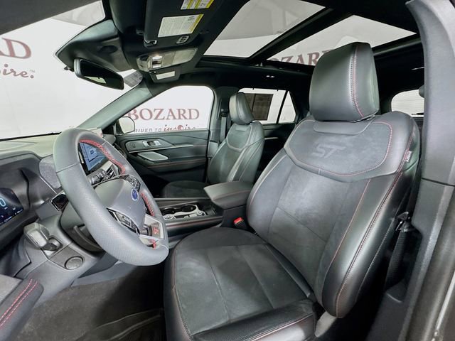 Certified 2025 Ford Explorer ST image 25