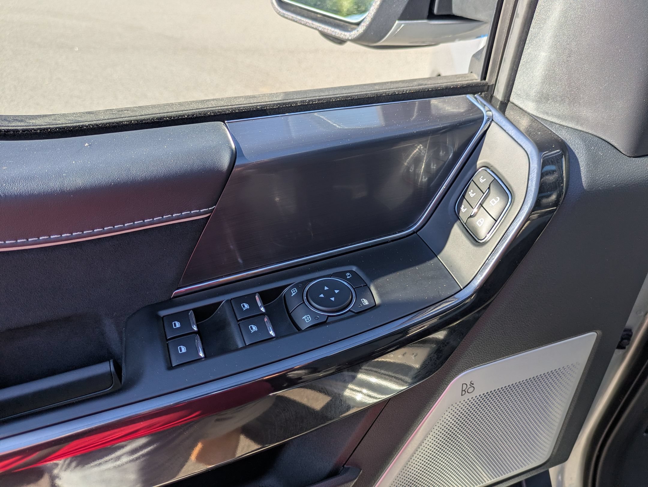 Certified 2025 Ford F150 Lightning Platinum AWD/4WD image 17