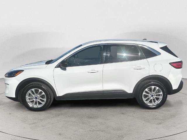 Certified 2022 Ford Escape SE w/ Cold Weather Package AWD/4WD image 10