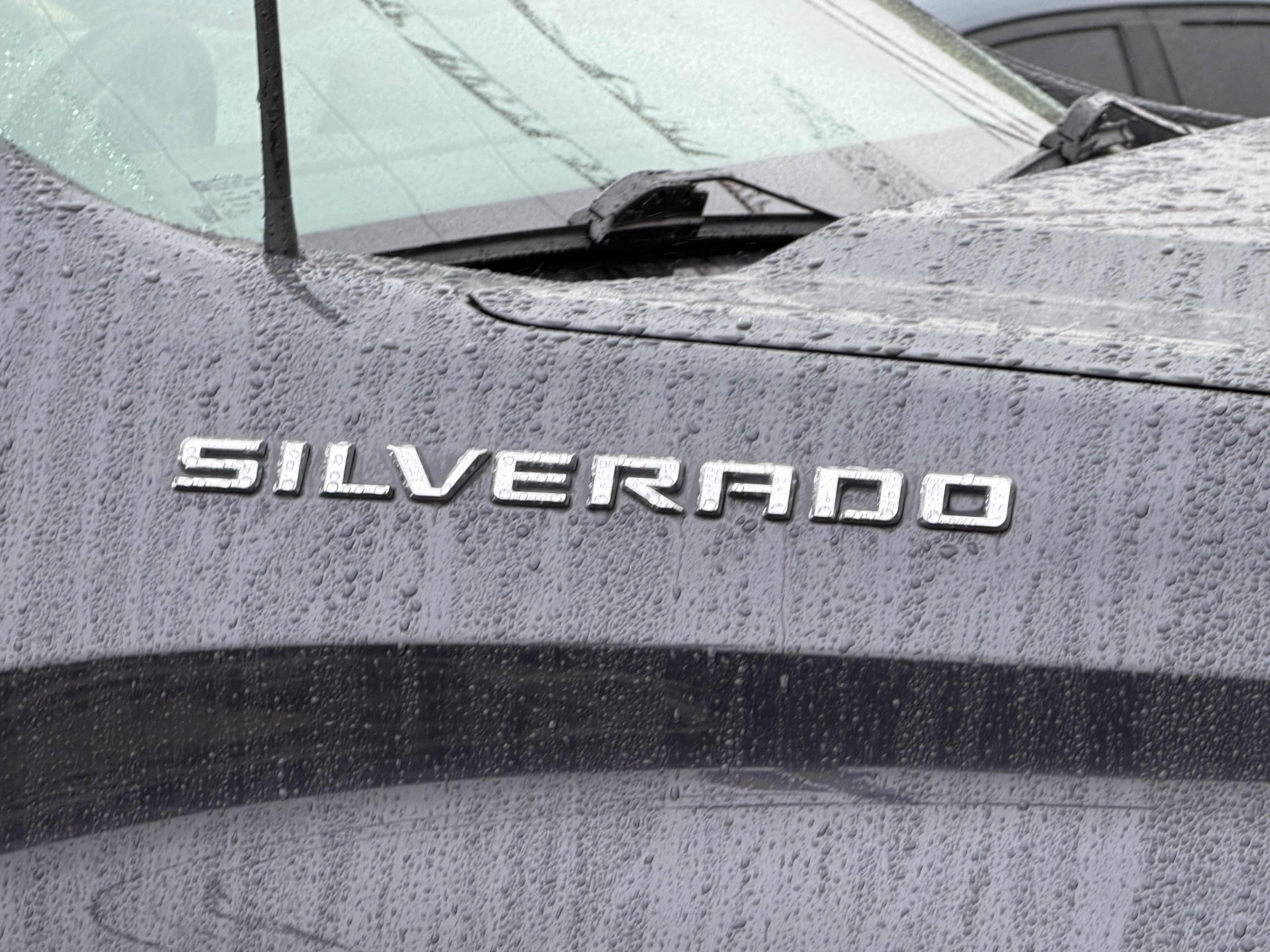 Used 2024 Chevrolet Silverado 1500 LT image 9