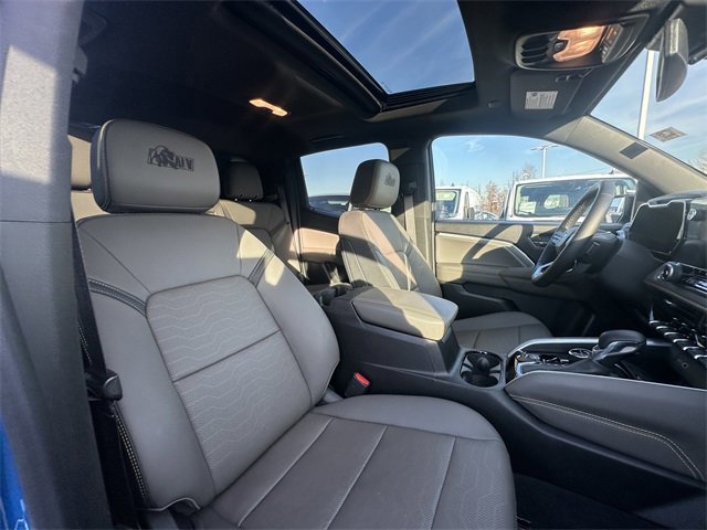 Used 2024 Chevrolet Colorado ZR2 w/ ZR2 Bison Edition image 34