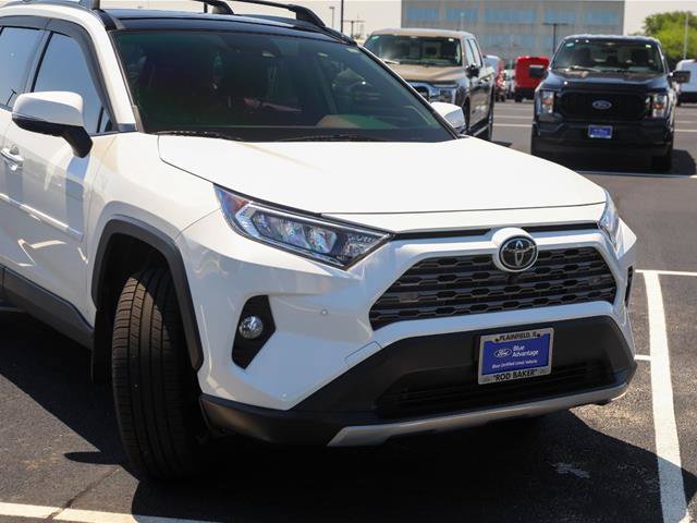 Used 2021 Toyota RAV4 Limited AWD/4WD image 4