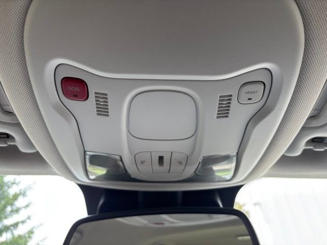 Used 2023 Jeep Renegade Trailhawk AWD/4WD image 30