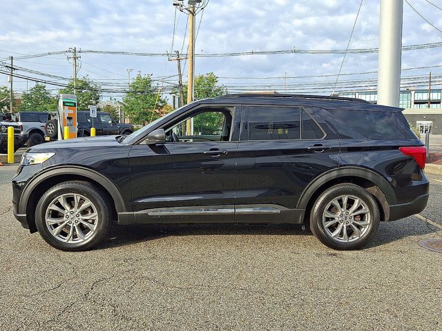 Certified 2024 Ford Explorer XLT w/ Equipment Group 202A AWD/4WD image 5