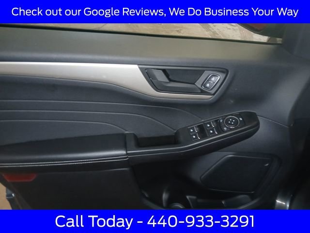 Certified 2022 Ford Escape SE w/ Cold Weather Package image 28