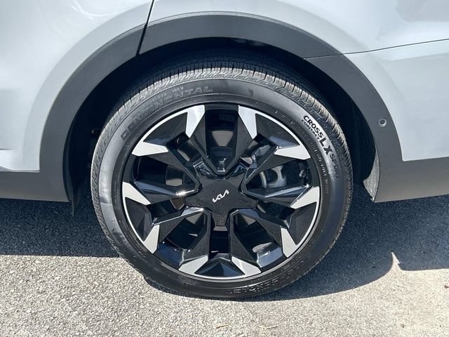Used 2025 Kia Sorento SX FWD image 12