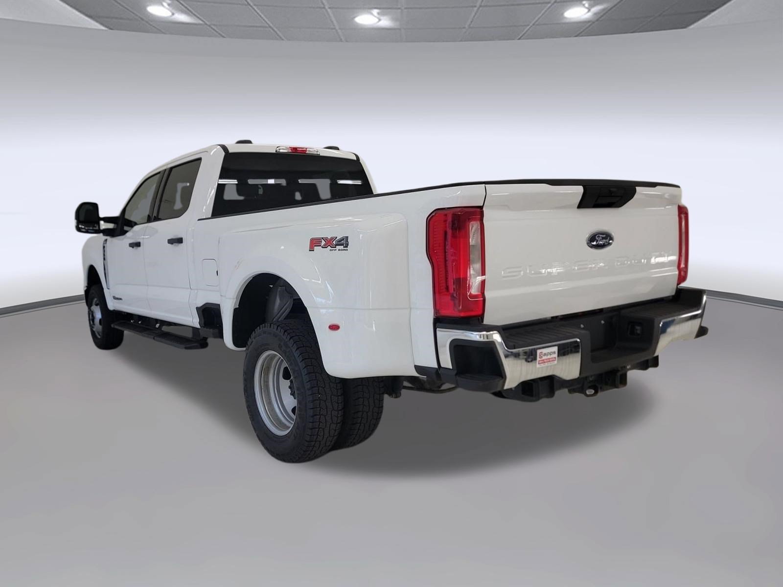 Certified 2025 Ford F350 XLT w/ FX4 Off-Road Package AWD/4WD image 3