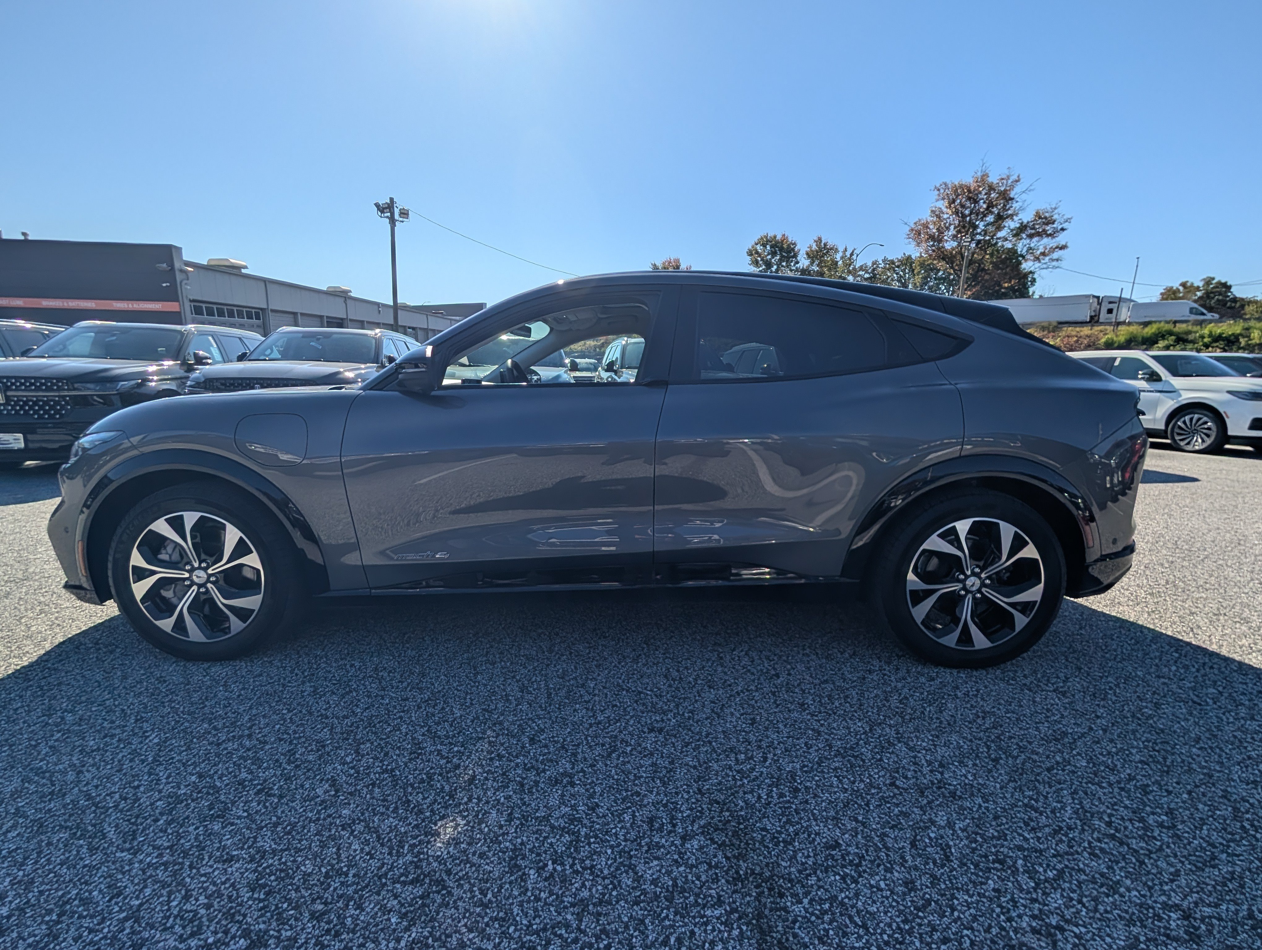 Certified 2023 Ford Mustang Mach-E Premium AWD/4WD image 3