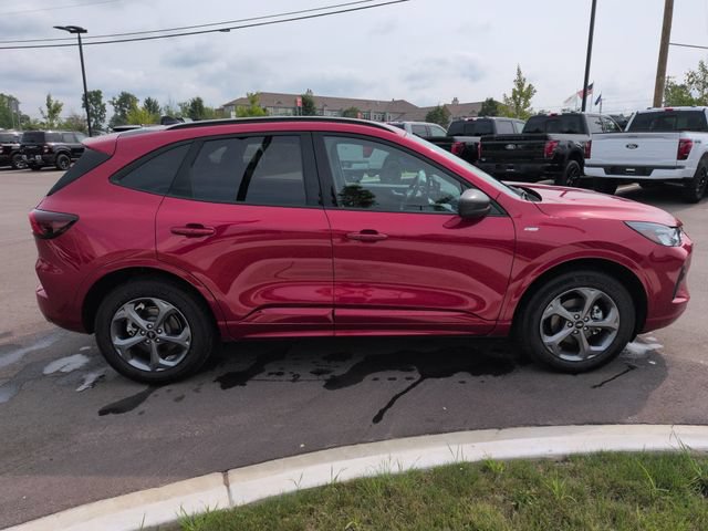 Certified 2024 Ford Escape ST-Line w/ Tech Pack #1 AWD/4WD image 6