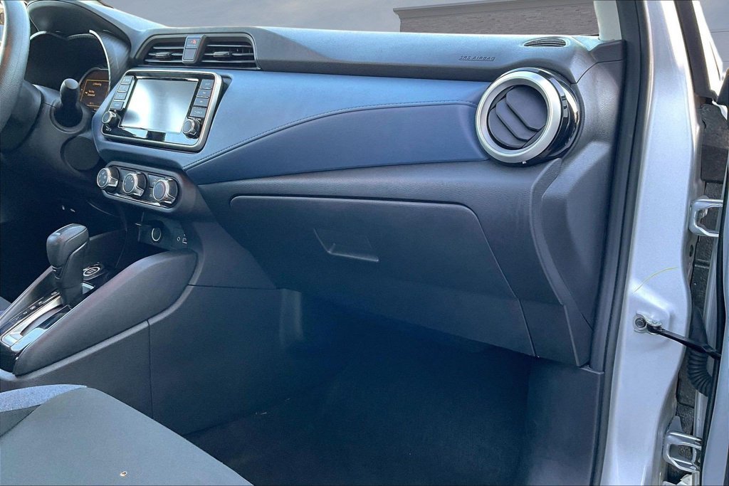 Used 2025 Nissan Versa SV FWD image 26
