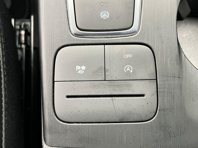Certified 2025 Ford Escape ST-Line AWD/4WD image 16