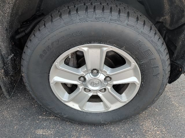 Used 2021 Toyota Tundra SR5 AWD/4WD image 7