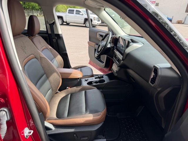 Certified 2025 Ford Bronco Sport Outer Banks w/ Outer Banks Tech Package+ AWD/4WD image 30
