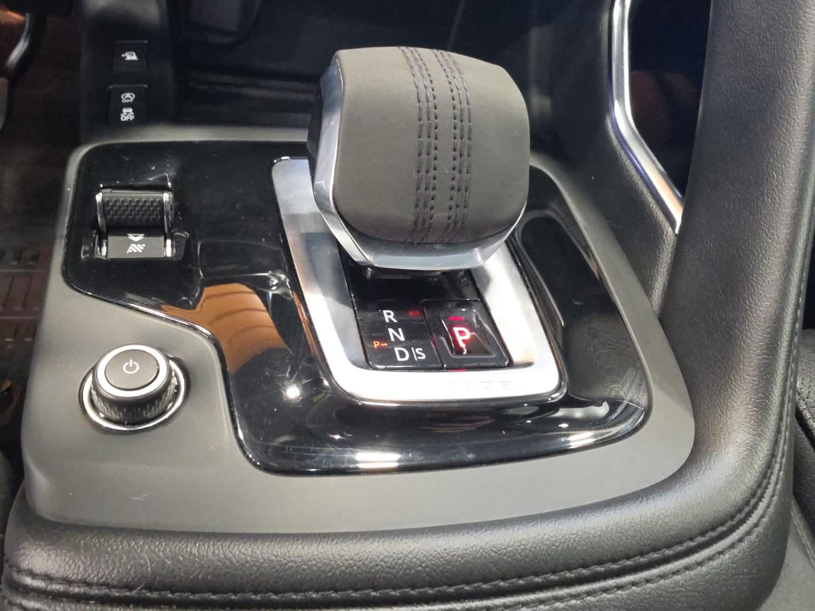 Used 2022 Jaguar E-PACE SE AWD/4WD image 28