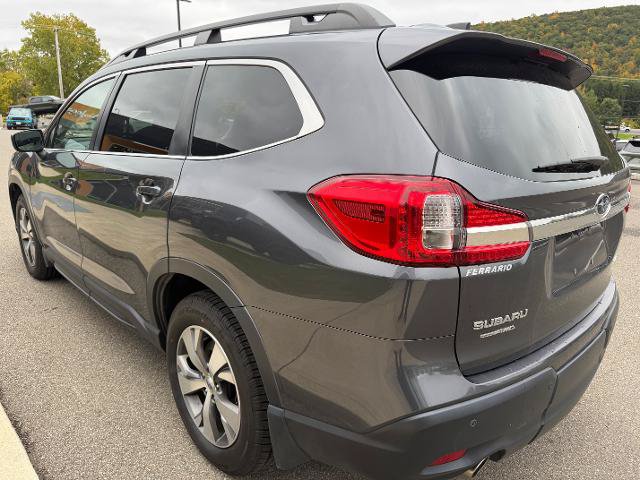 Used 2022 Subaru Ascent Premium w/ Convenience Package AWD/4WD image 2