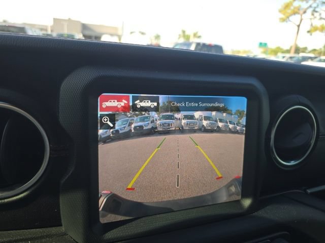 Used 2020 Jeep Gladiator Rubicon AWD/4WD image 17