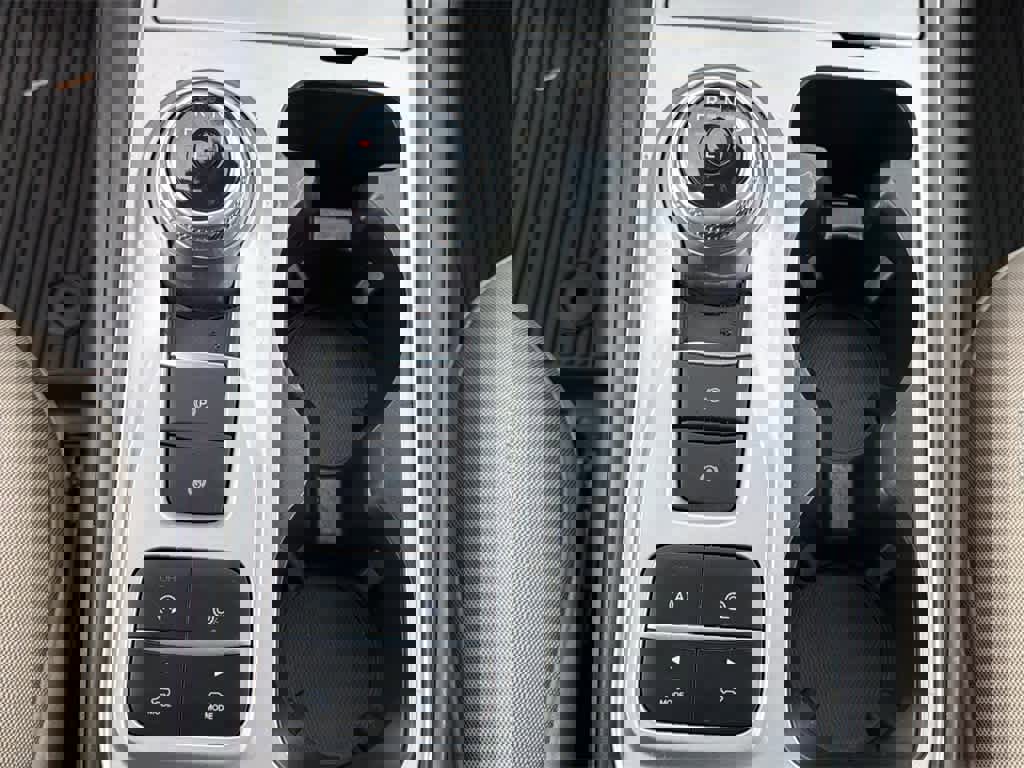 Certified 2024 Ford Explorer Base image 31