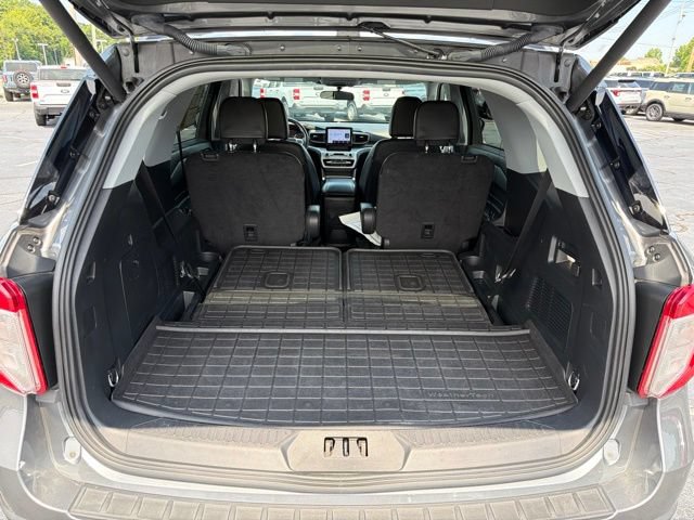 Certified 2023 Ford Explorer XLT w/ Equipment Group 202A RWD image 11