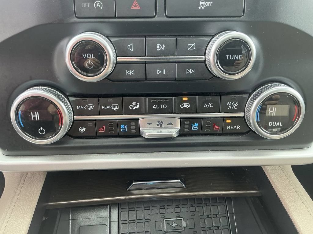 Certified 2024 Ford Expedition Max Limited RWD image 17