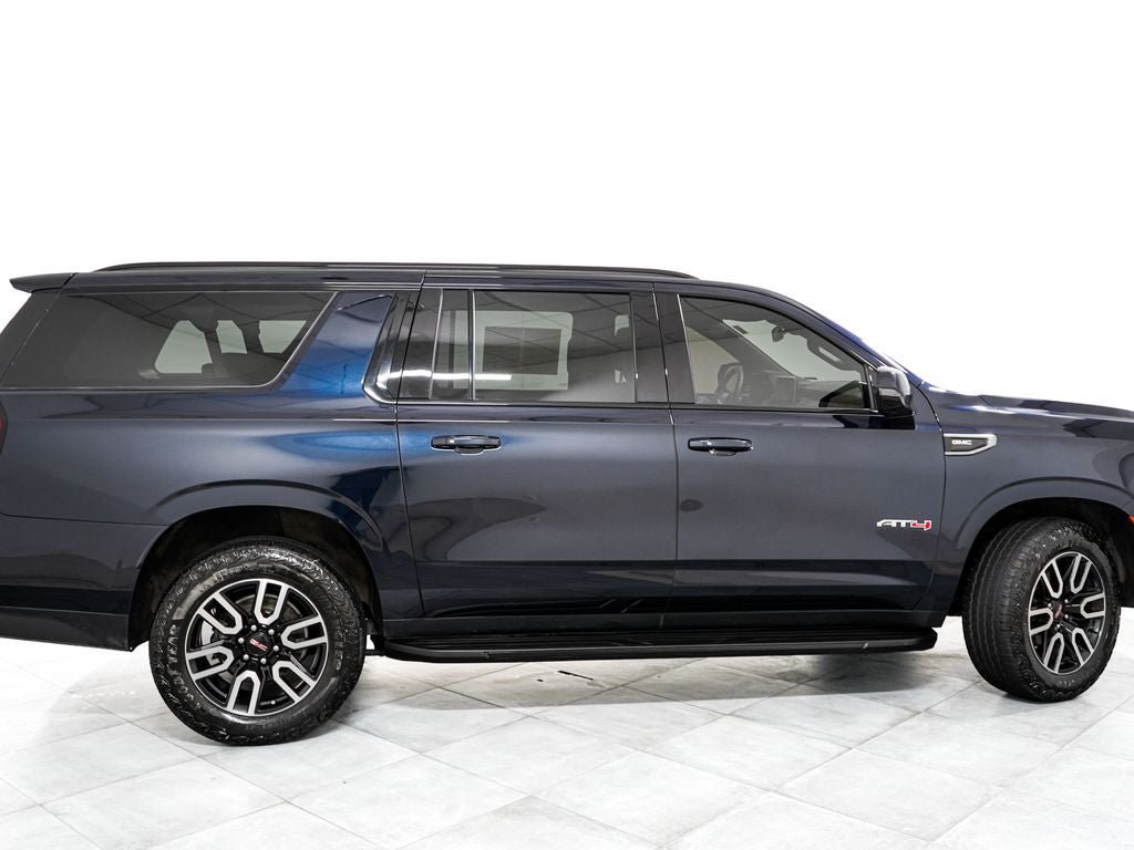 Used 2023 GMC Yukon XL AT4 AWD/4WD image 7