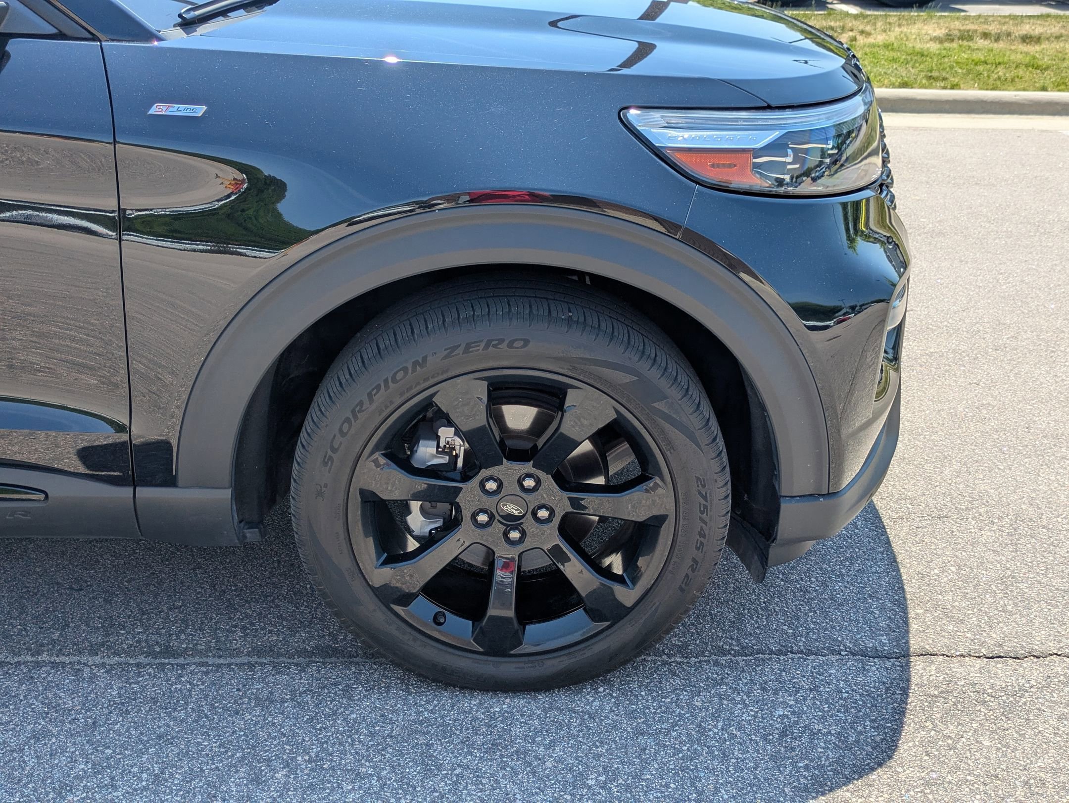 Certified 2024 Ford Explorer ST-Line w/ Class IV Trailer Tow Package RWD image 10