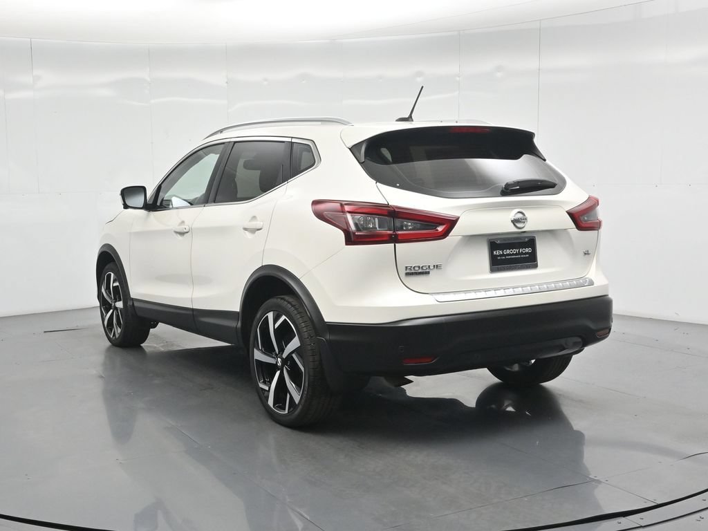 Used 2020 Nissan Rogue Sport SL w/ Premium Package FWD image 31