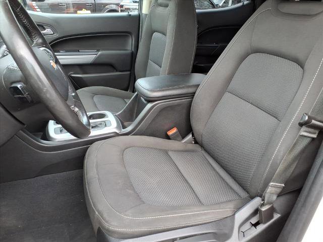 Used 2019 Chevrolet Colorado LT w/ Redline Special Edition AWD/4WD image 13