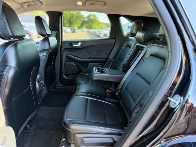 Certified 2025 Ford Escape Platinum AWD/4WD image 12