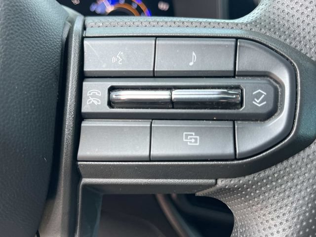 Used 2025 Chevrolet Colorado Trail Boss AWD/4WD image 31