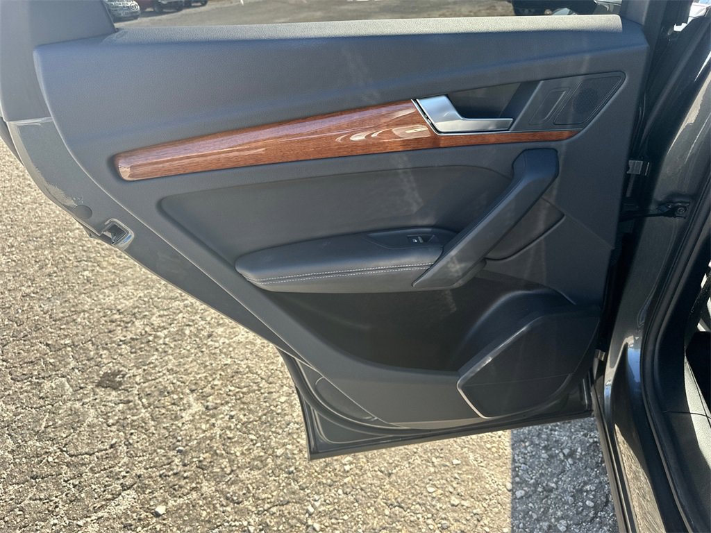 Used 2022 Audi Q5 2.0T Premium Plus image 22