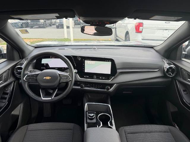 Used 2026 Chevrolet Equinox LT FWD image 14