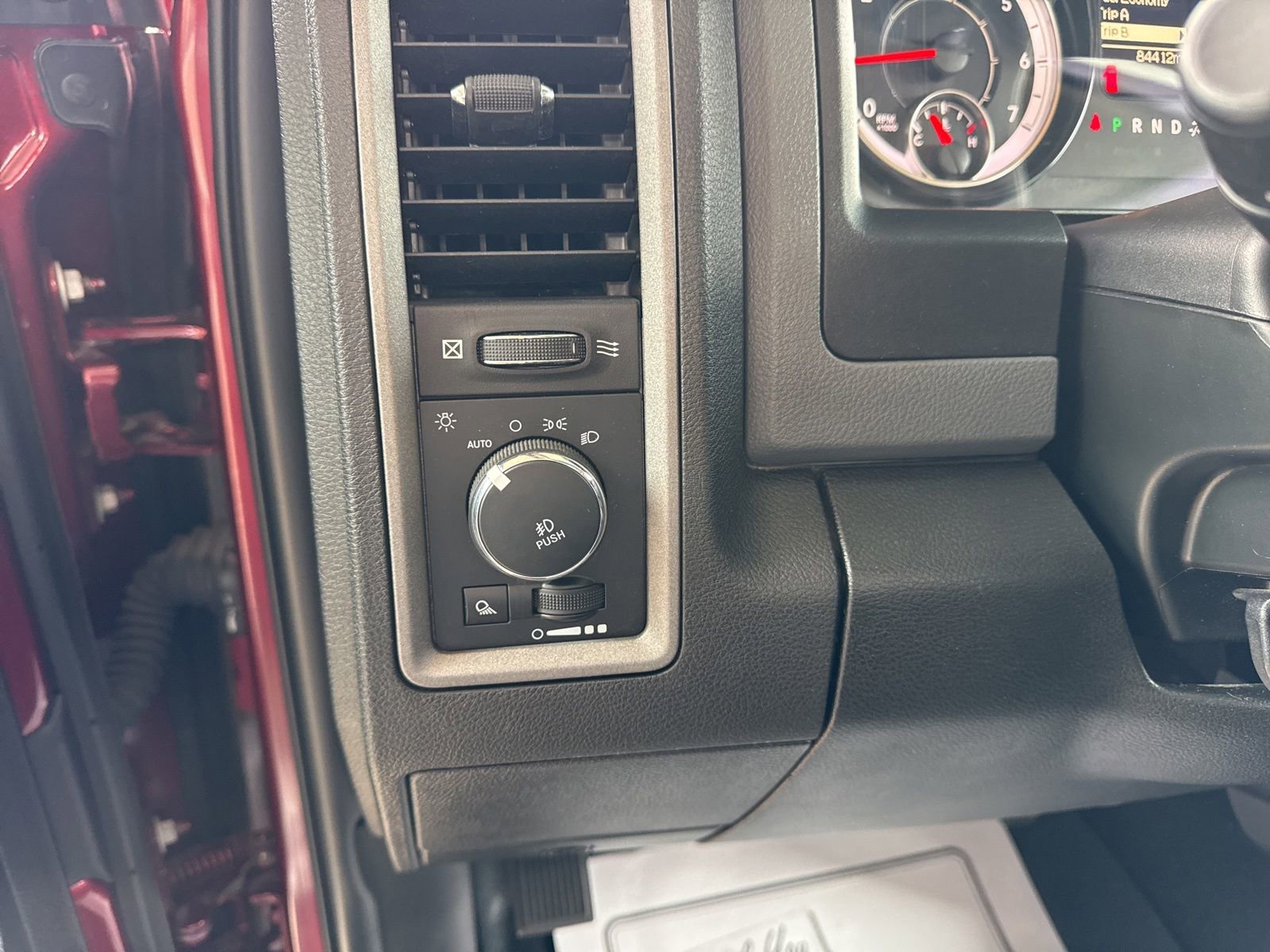 Used 2019 RAM 1500 Express w/ Express Value Package AWD/4WD image 25