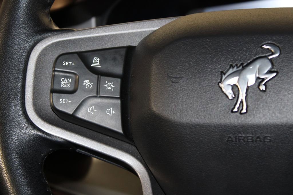 Certified 2023 Ford Bronco Outer Banks w/ Sasquatch Package image 16