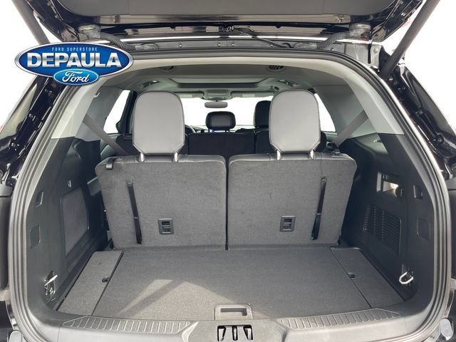 Certified 2023 Ford Explorer XLT w/ Equipment Group 202A AWD/4WD image 6