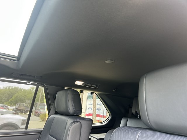 Used 2026 Toyota Sequoia Platinum AWD/4WD image 30