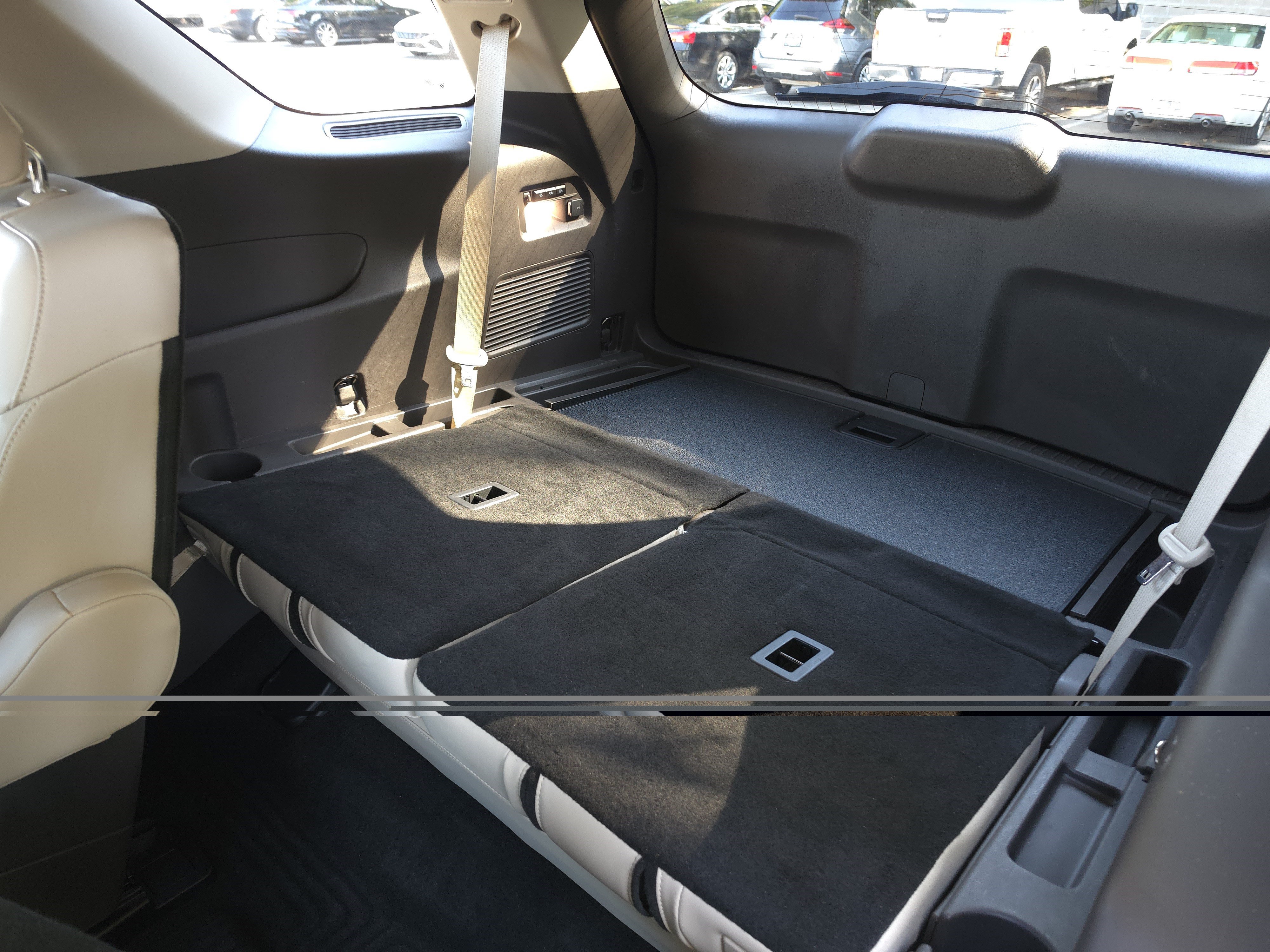 Certified 2020 Ford Explorer Platinum w/ Premium Technology Package AWD/4WD image 17
