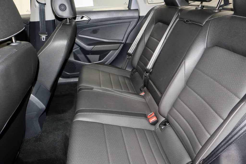 Used 2024 Volkswagen Jetta SE FWD image 22