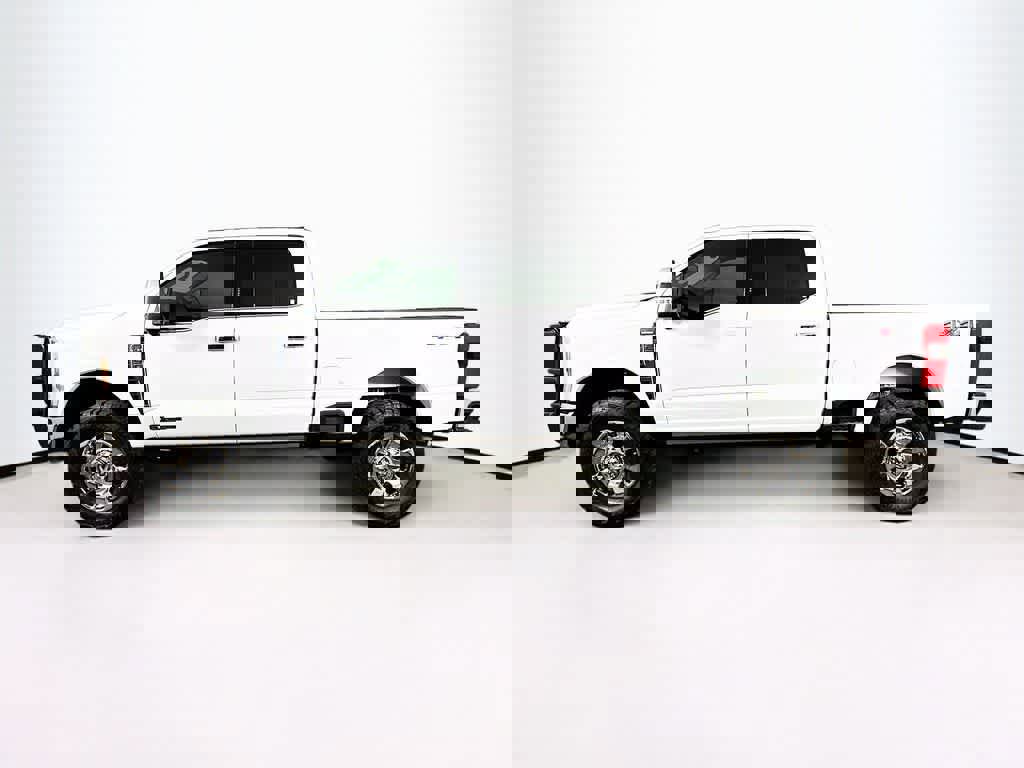 Certified 2023 Ford F250 Lariat w/ Lariat Ultimate Package image 2