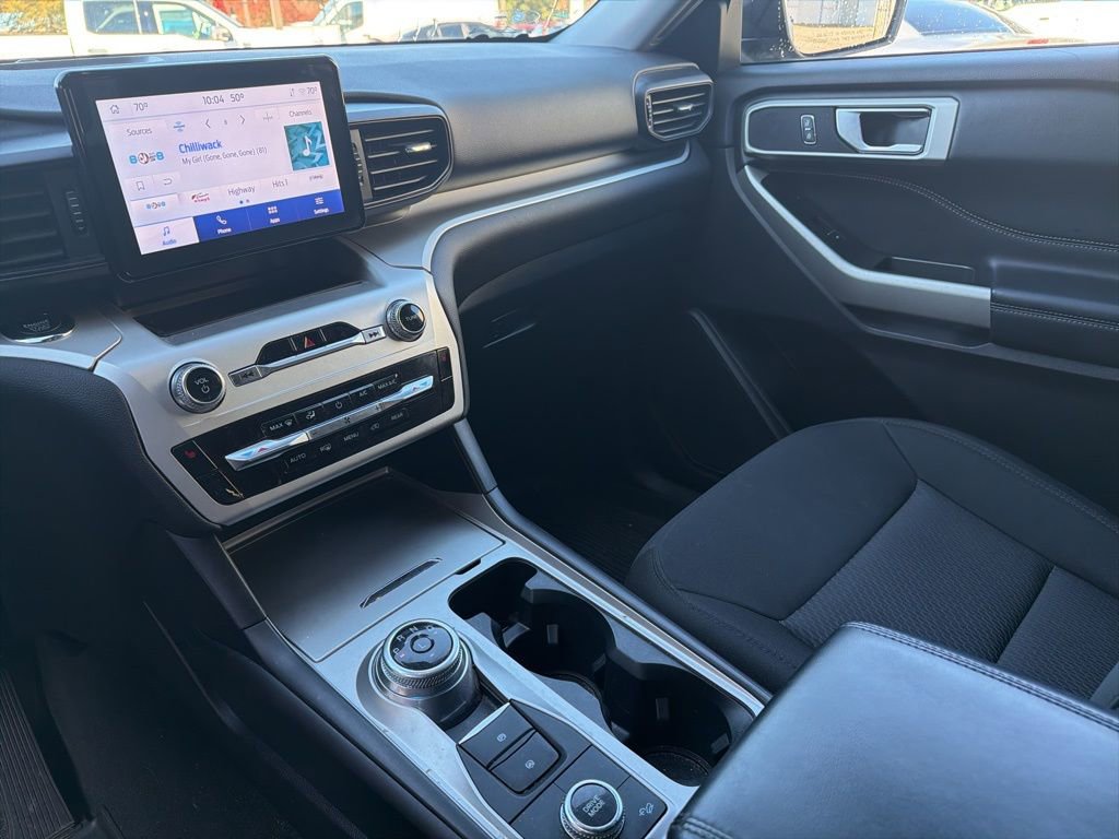 Certified 2022 Ford Explorer XLT image 28