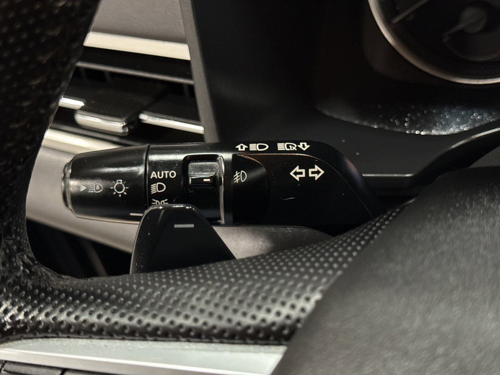 Used 2024 Mitsubishi Outlander SE image 16