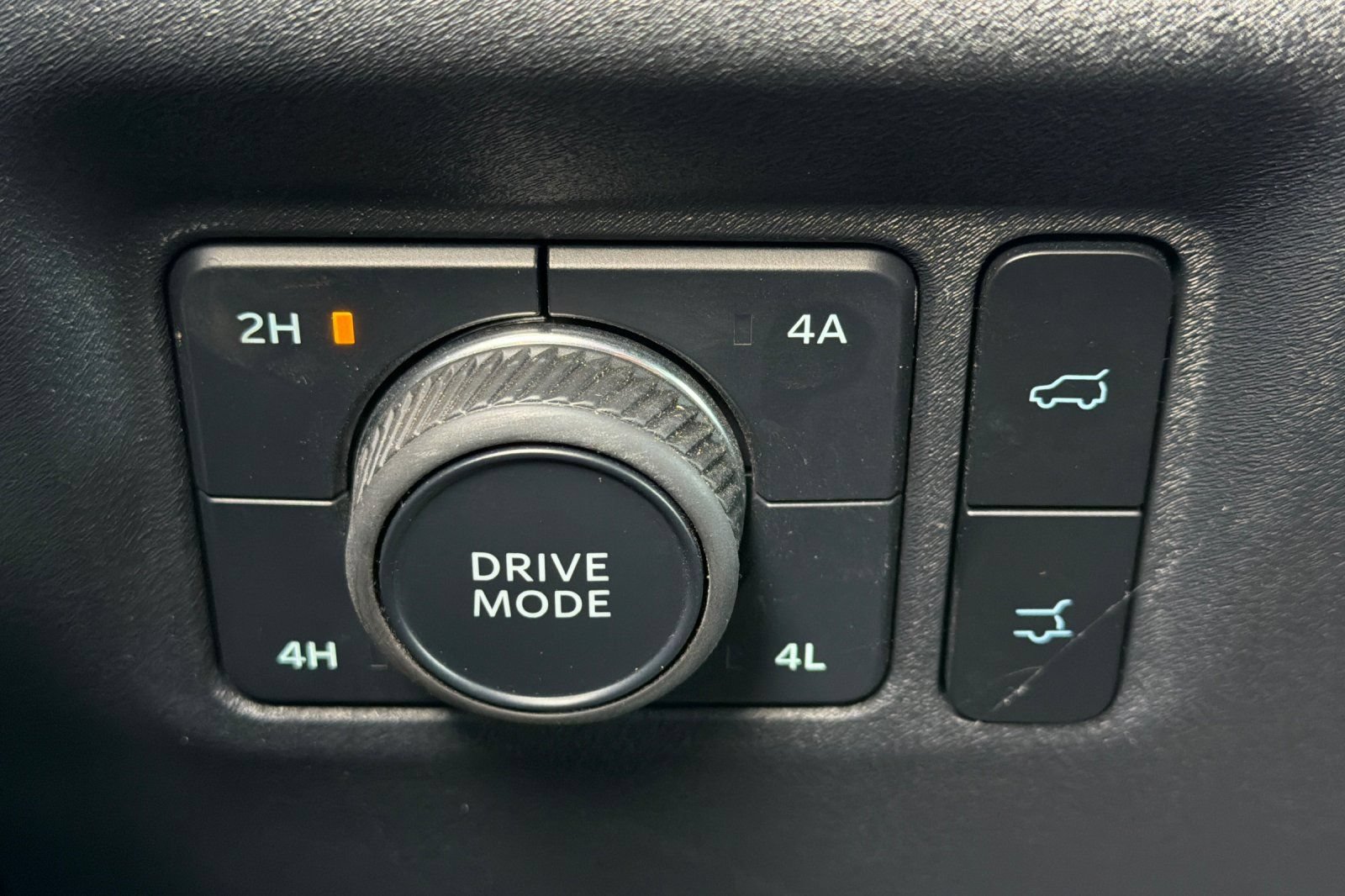 Certified 2025 Ford Expedition Active AWD/4WD image 33
